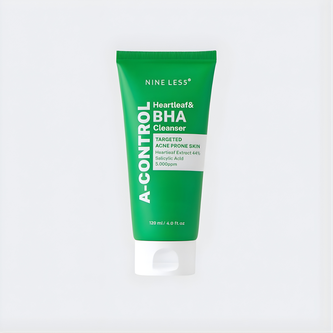 Éssora NineLess A-Control Heartleaf BHA Foam Cleanser (120ml)