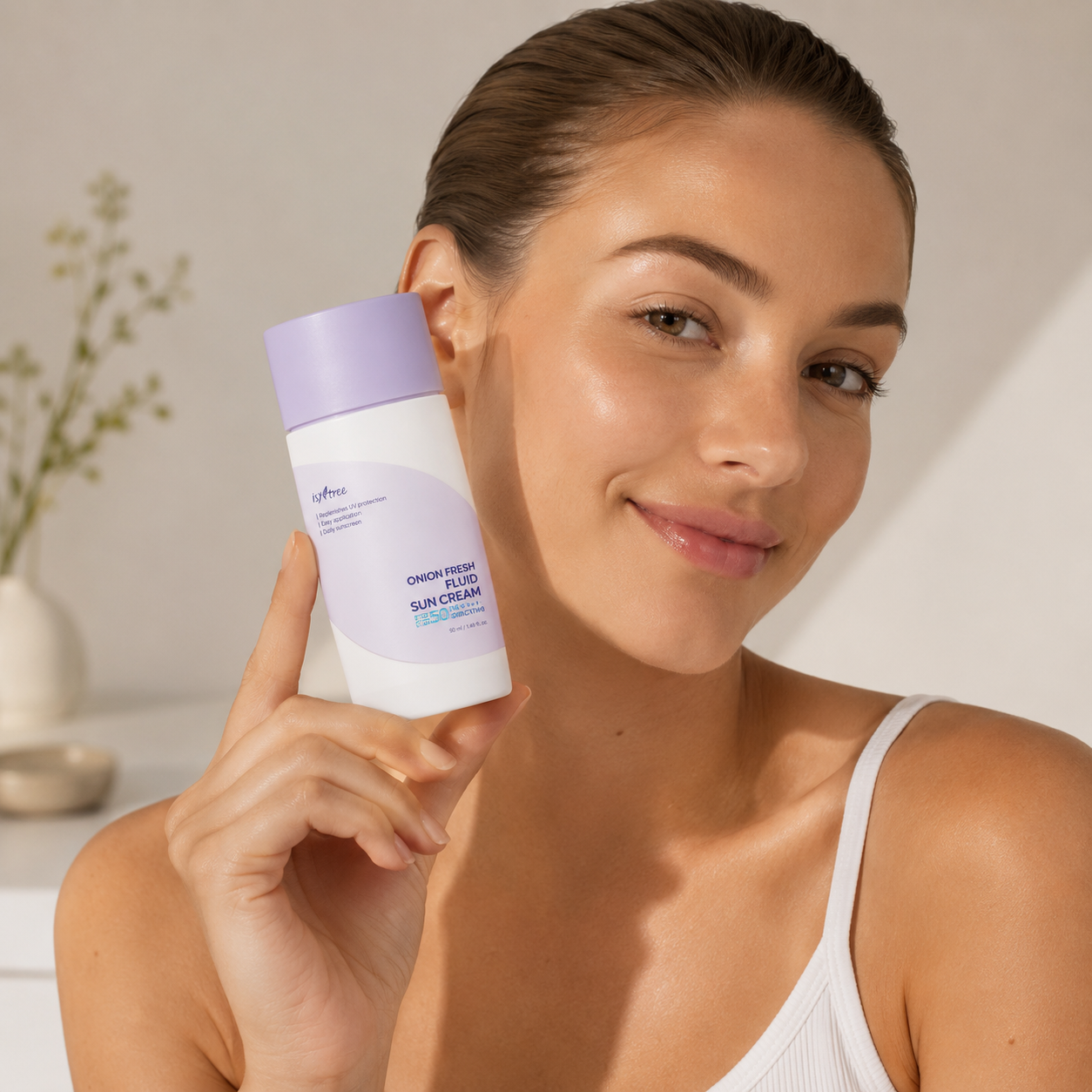 Éssora Isntree Onion Fresh Fluid Sun Cream